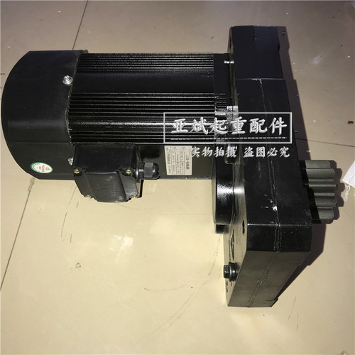 河南东泰LDA-D三合一驱动减速机YSE-4/0.8KW 1.5KW黑色软起动电机