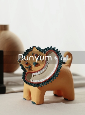 北欧现代抽象e卡通雕塑摆件样板房样品屋展示中心民宿客厅玄关桌