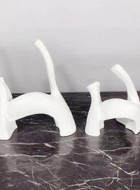 售楼处现代简约北欧几何抽象猫动物桌面摆件书样板房客厅软装饰品