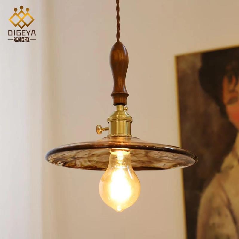 日式复古胡桃木黄铜茶色玻璃小吊灯创意简约吧台过道餐厅茶室灯具