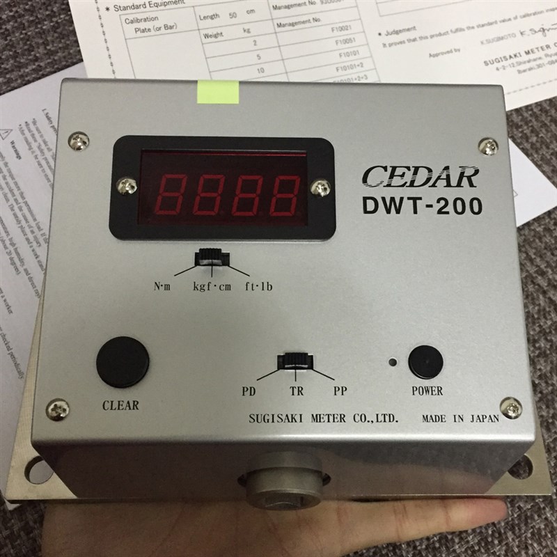 日本进口思达CEDAR扭力测试仪扭矩扳手检测仪力矩检定仪DWT-200
