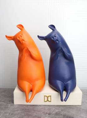 轻奢动物几何北欧树脂艺术抽象摆件情人草假花蓝色小猪摆件