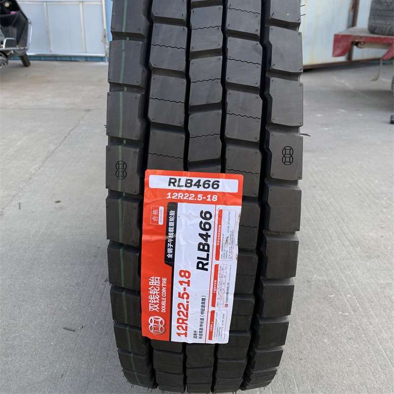 双钱卡客车轮胎 12R22.5轮胎 RLB466花纹 全钢丝真空卡客车轮胎