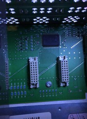 1746-A7 PLC机架 SLC500系列7槽机架 1746A7  99新