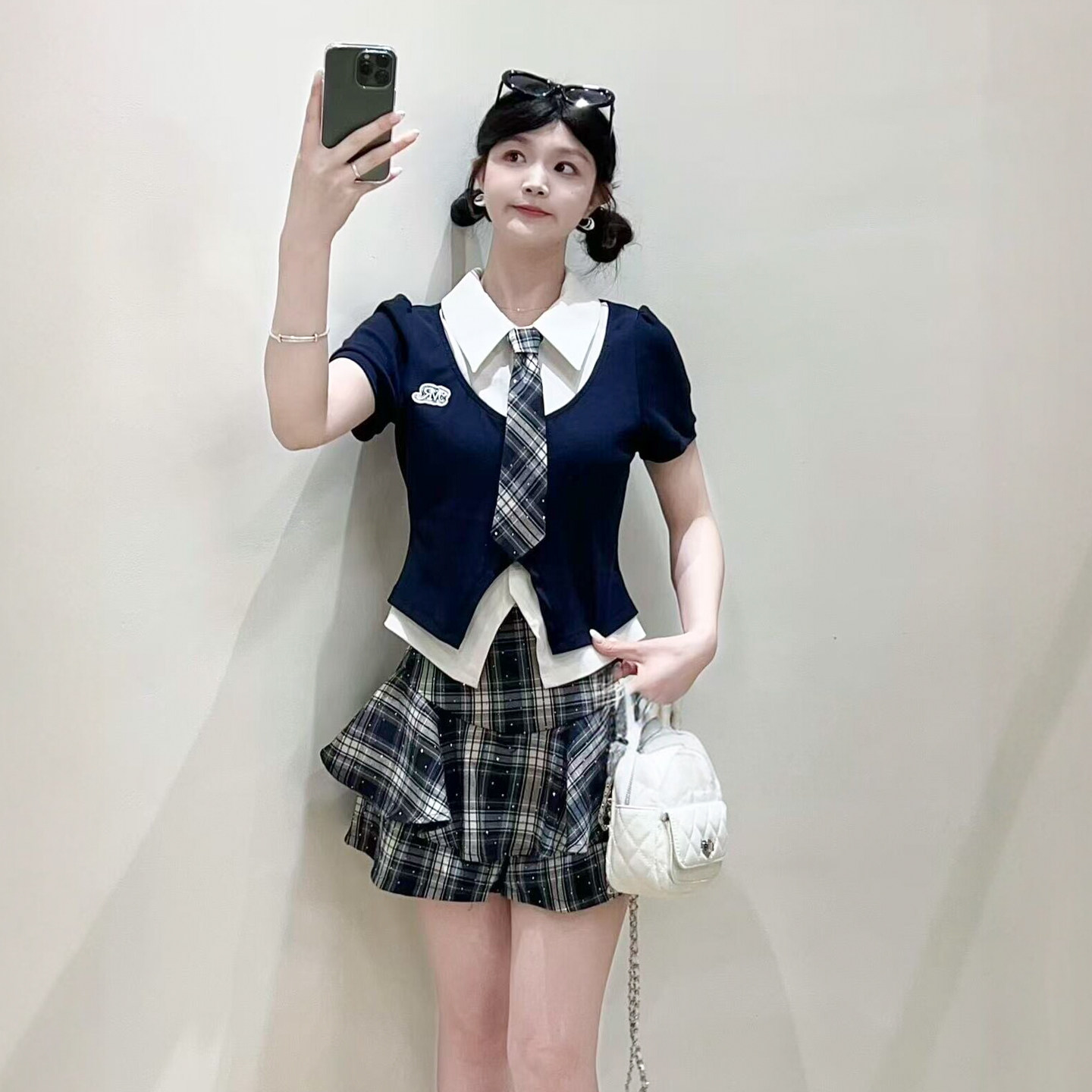 短款开衫上衣亮片格子裤裙套装