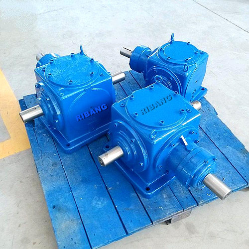 供应日邦输送设备T16转角齿轮箱减速箱规格齐全非标可掟制