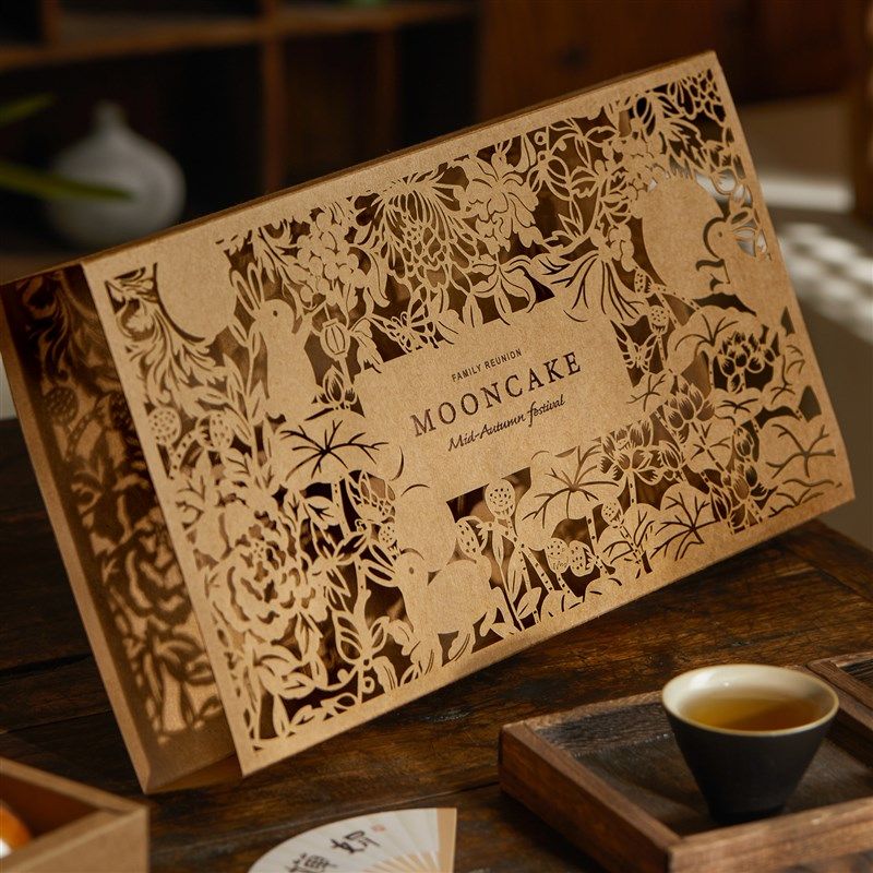 2023镂空f雕花中式8粒中秋月饼礼盒包装盒高档月饼盒蛋黄酥盒子空