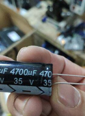 (100个)  35V 4700UF  电解电容 18*30
