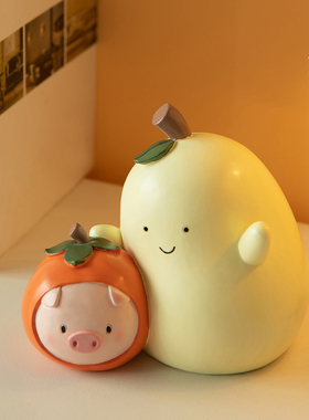 诸事顺利抱抱梨摆件治愈系u办公室好物桌面卧室可爱送女生生日礼