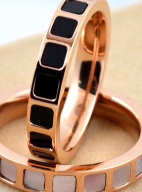 潮流小方块彩贝黑面玫瑰金戒指环 时尚男女情侣定情质感钛钢对戒