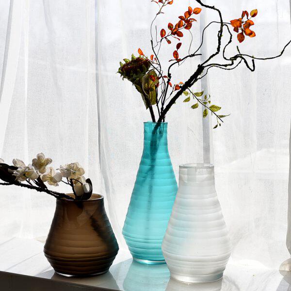 时尚北欧欧式简约手工雕刻彩色玻璃花瓶餐桌电视柜家居装饰品摆件