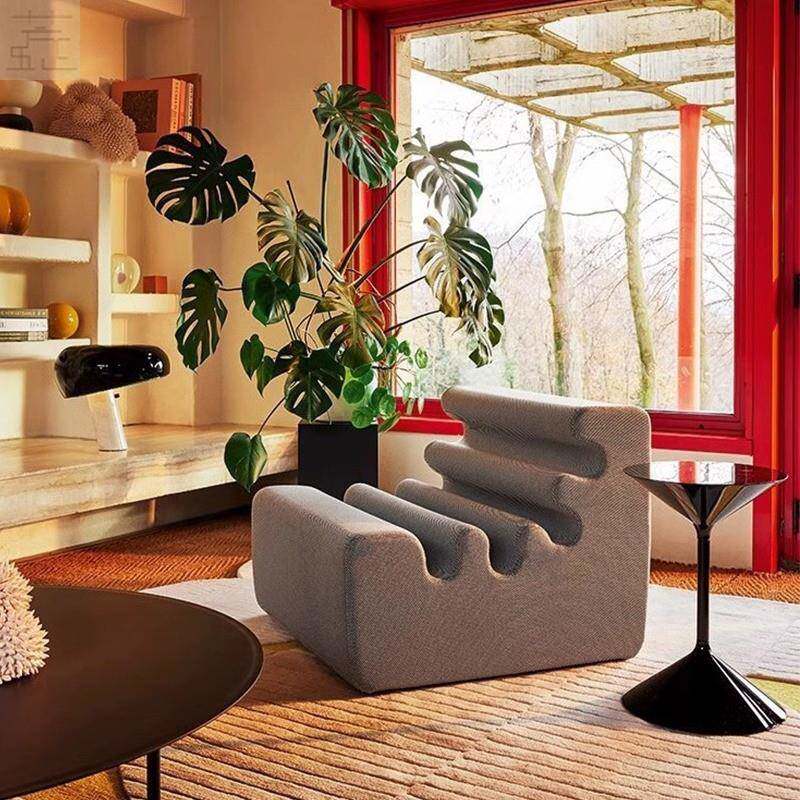 意式设计师摩登现代创意海浪沙发椅样板间大厅接待网红休闲单人椅