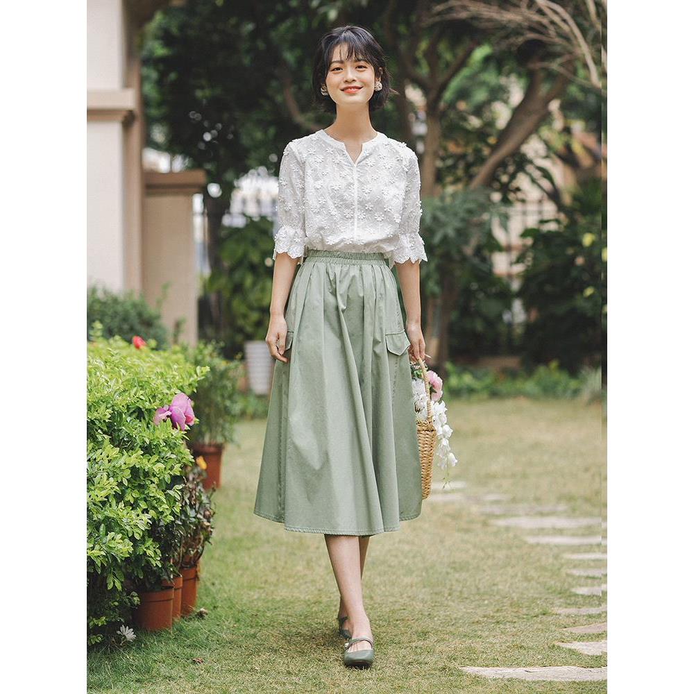 清仓西西里漫花夏季气质绣花喇叭袖甜美衬衫小花设计感白色衬衣女