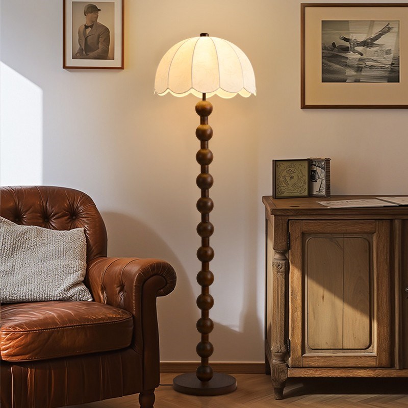 法式中古客厅立式落地灯复古侘寂风南洋布K艺酒店沙发旁卧室装饰