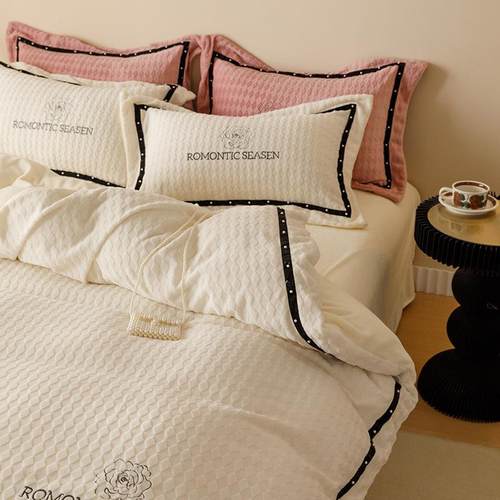 纯色法式雕花绒四件套双面法莱绒约珊瑚ERK绒冬季加简厚保上暖床