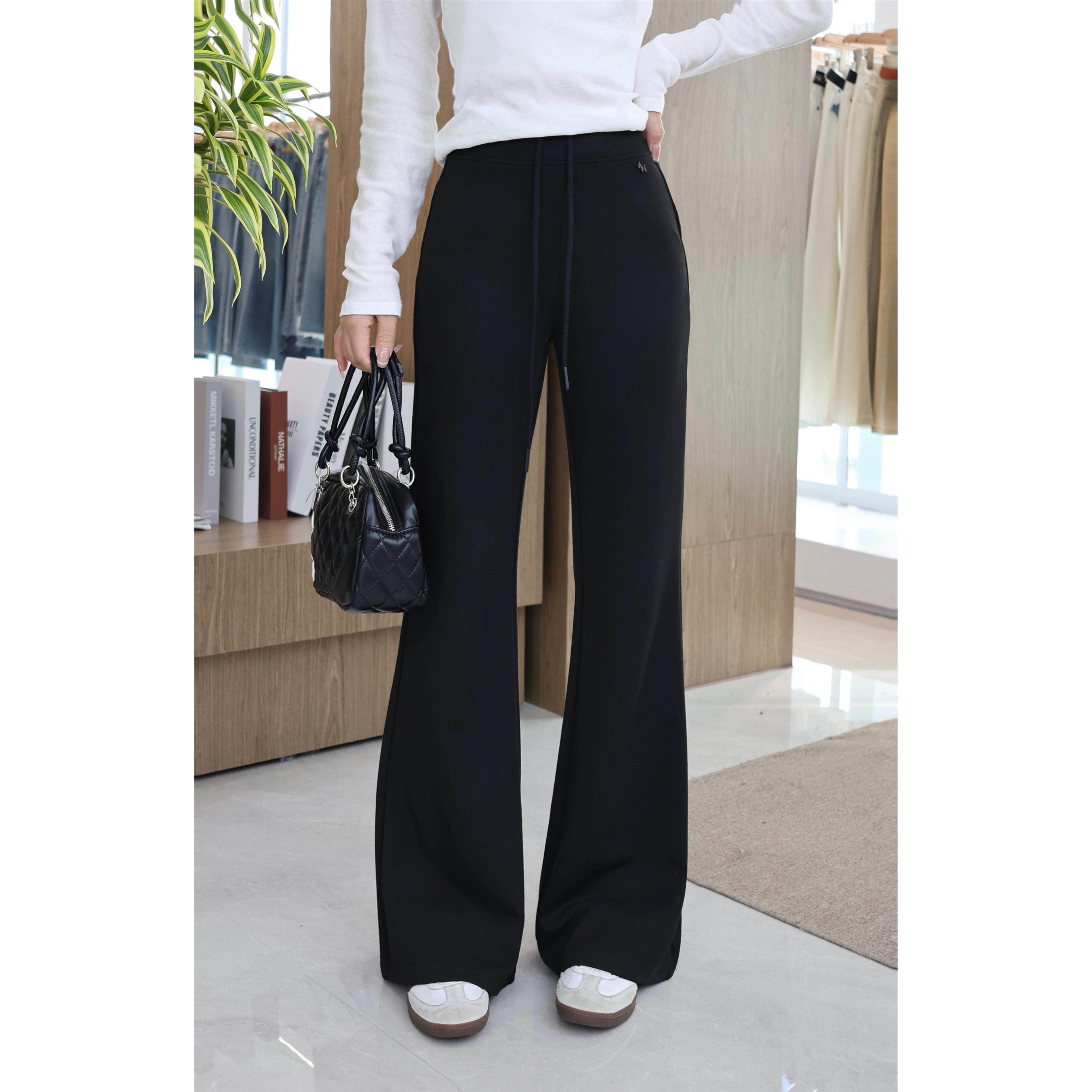 2026早春新款休闲微喇裤女阔腿垂感喇叭裤百搭小个子长裤