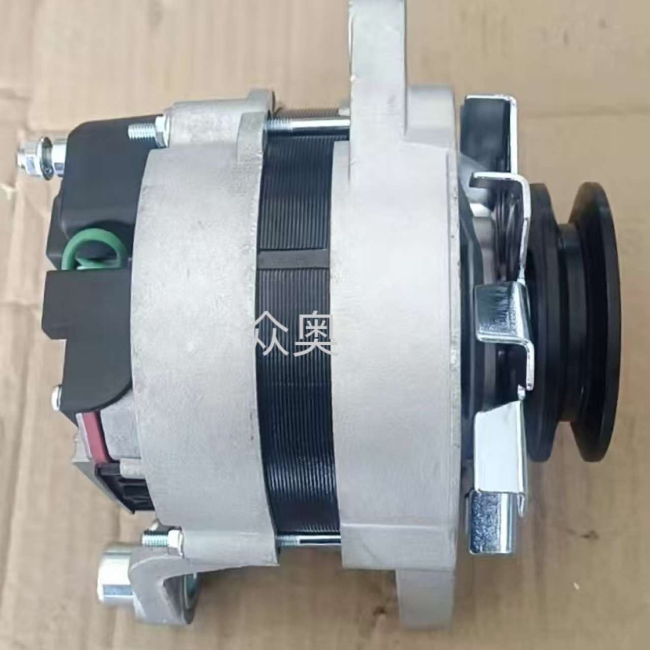 适用菲亚特F10卡车发电机0120489413发电机0120489414发电机24V