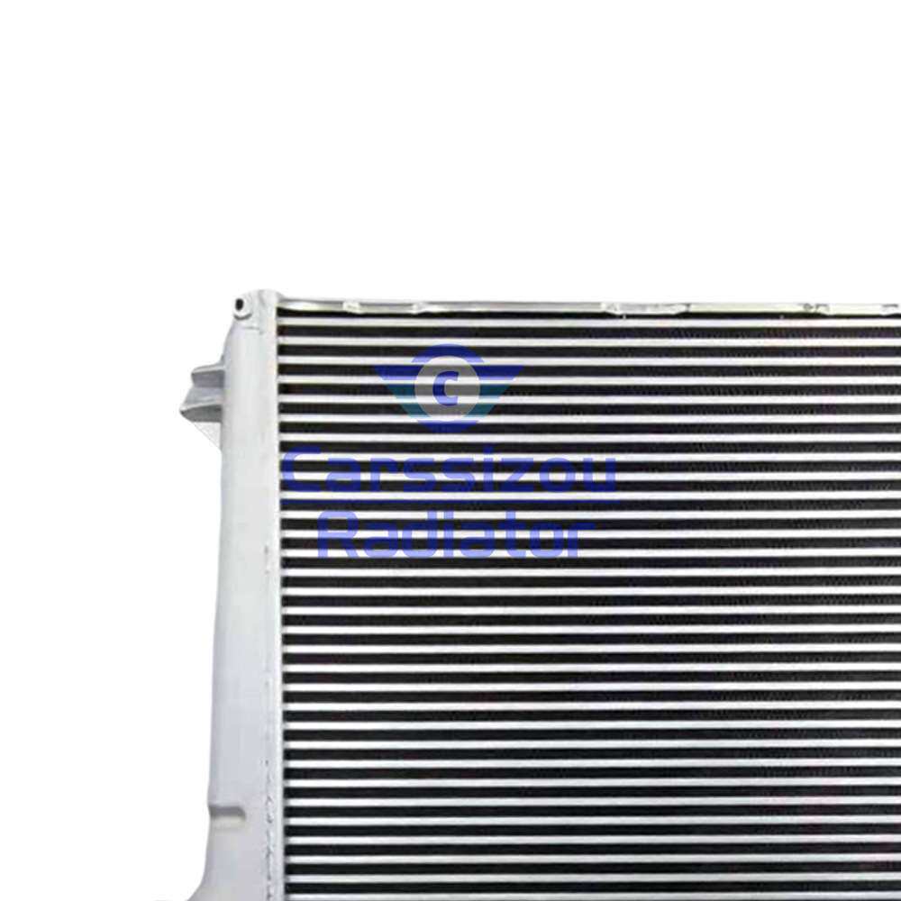 雷诺重卡中冷器 97058汽车散热水箱