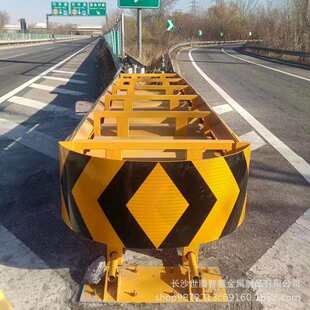 高速可导向防撞垫收费站检查站防撞垫隧道口高架分岔口防撞设施