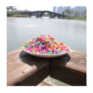 ?庭院景观彩色装饰石 环保染色路面铺装材料 儿童区安全胶粘砾石