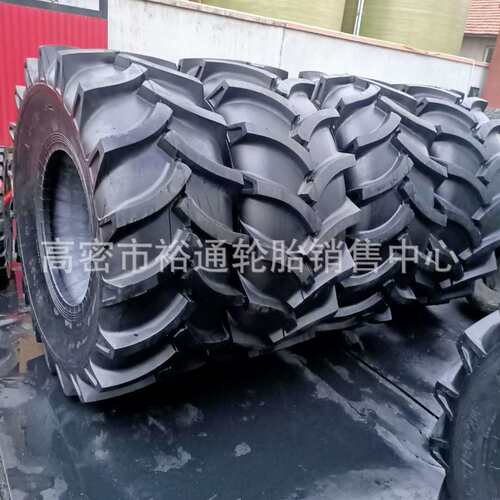 农业林业伐木机械轮胎28L-26 30.5L-32 23.1-26 人字花纹可配钢圈