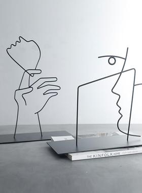 现代简约客厅黑色金属线条摆件家居样板间书柜创意抽象装饰品装饰