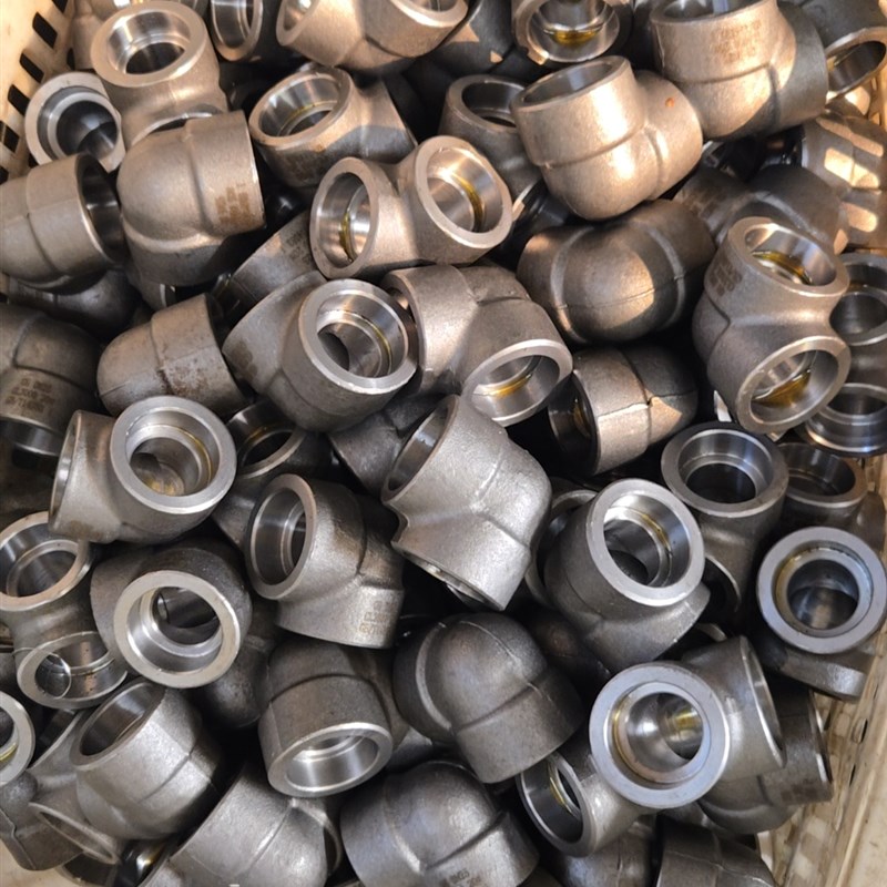 碳钢国标异径三通焊接专用冲压三通高压承插管件锻制三通