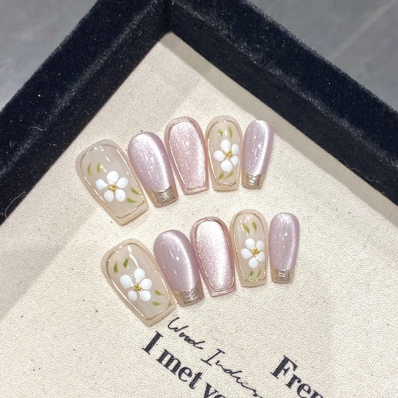 指尖美学 予你诗画纯手工穿戴甲粉色冰花水光猫眼显白冰透短美甲,彩妆/香水/美妆工具,穿戴甲/甲片,淘宝优惠券,粉丝福利购,淘宝优惠卷