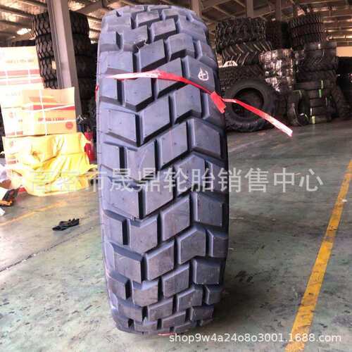 三角12.5R20东风EQ2102越野卡车轮胎139L TRY88成套有内胎