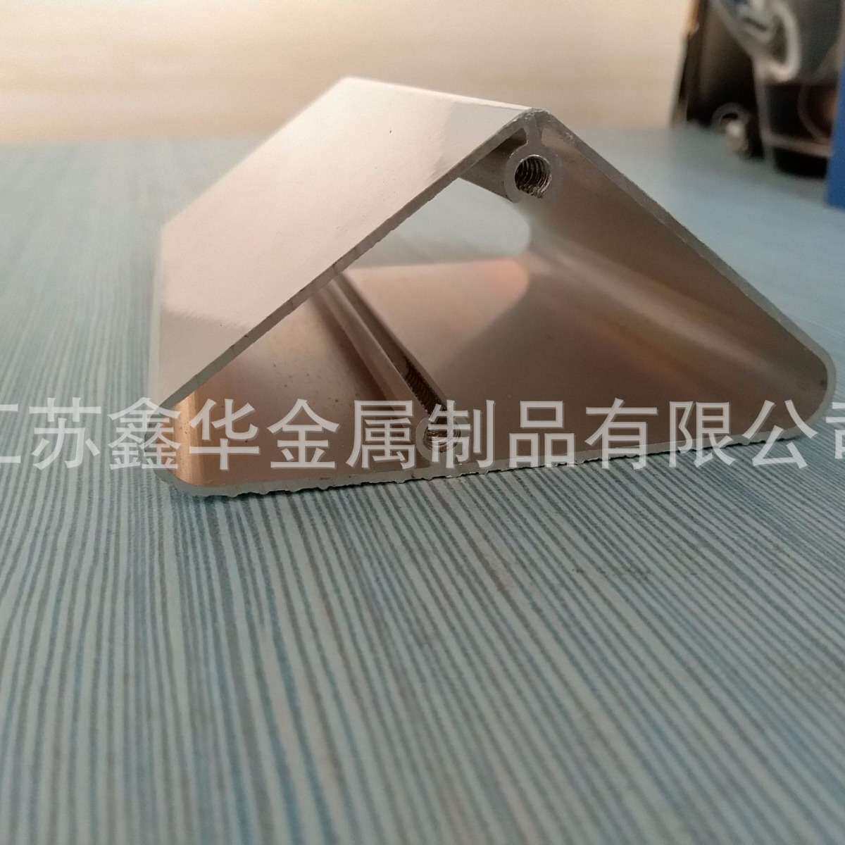 定 制工作台机架铝型材流水线铝合金型材铝型材插件线铝型材轨道