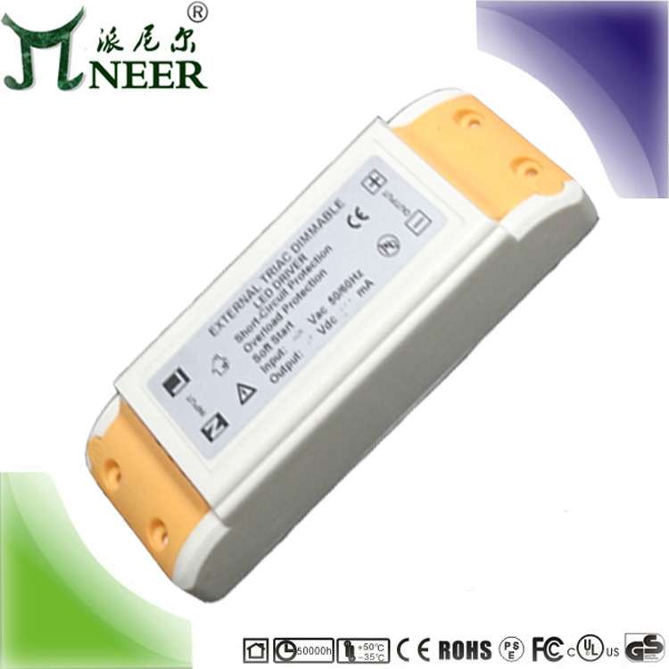 深圳厂家 保2年 终身维护 CE认证 PF0.93 30W天花灯筒灯调光电源