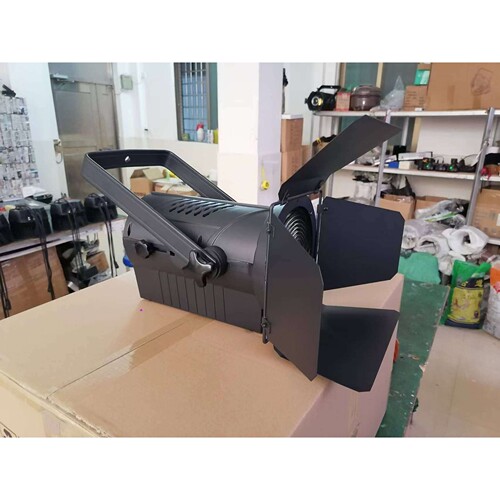 舞台灯 影视聚光灯 100W 200W LED聚光灯 演播厅补光灯面光灯
