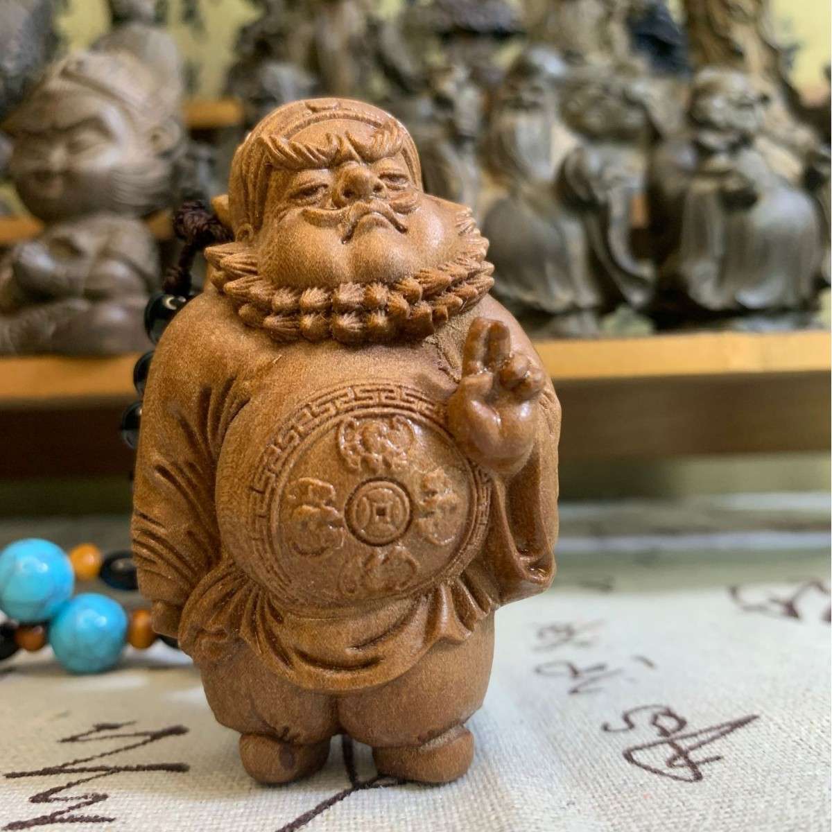 天然老山檀香木雕钟馗手把件文玩工艺品家居装饰桌面摆件汽车挂件