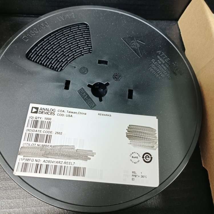 ADM2867EBRNZ 电子元器件 ADI/亚德诺 封装SOIC-28 批号24+