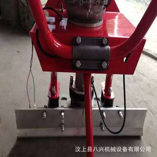 小型混凝土刮平尺 手扶式混凝土路面刮平尺 汽油动力刮平尺