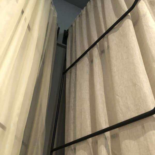 定窗帘翻页展示架 毛毯展具 卷轴布铁架 地毯挂架 墙纸墙布展示架