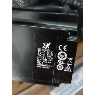 询价安川伺服X SGMXJ-08AUA6SC2 01 02 04AUA6S/CC2 SGMXJ-04AUA6