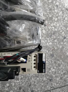 询价SGPMS-2R5AP0A+SGMMS-04ADC6S安川伺服电机400W拆机件议价