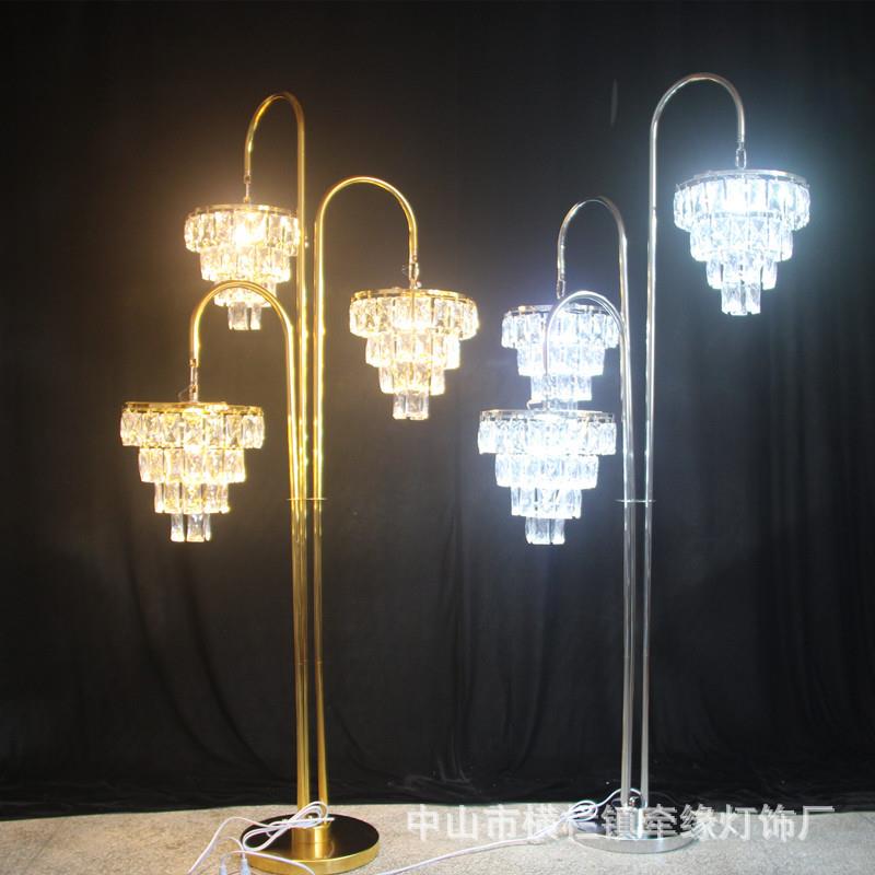 新款婚庆道具铁艺电镀水晶吊灯冰条发光路引婚礼堂舞台迎宾区摆件