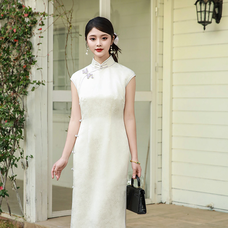 月光曲正绢桑蚕丝新中式白色旗袍高端大气上档次日常可穿女夏复古