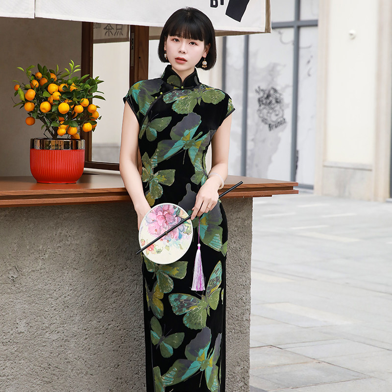 绿蝴蝶三重门复古中式烂花绡丝绒年轻款减龄2026新款旗袍女士夏天