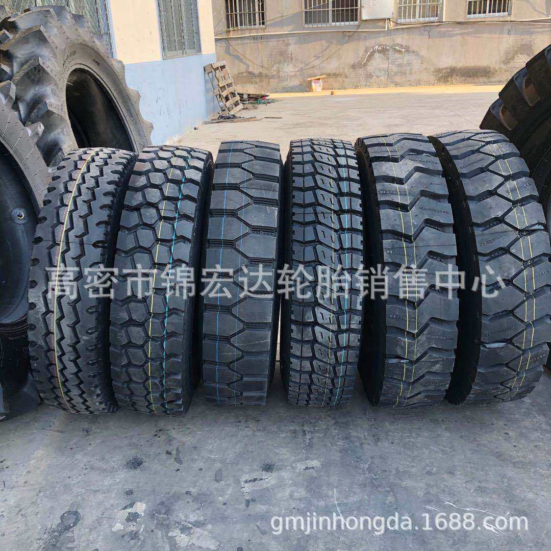 卡车轮胎12R22.5铝合金半挂油罐车真空钢丝轮胎12r22.5