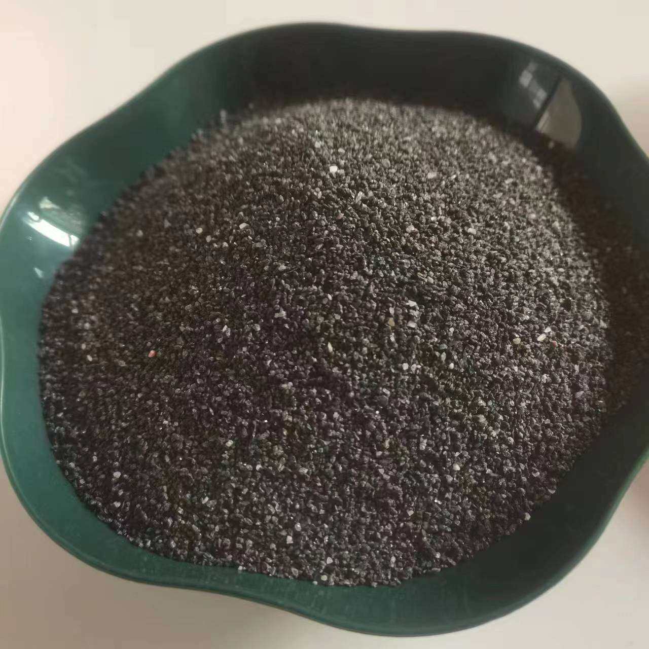 供应亮黑金刚砂喷砂除锈棕刚玉磨料水磨棕刚玉磨料规格齐全量大价