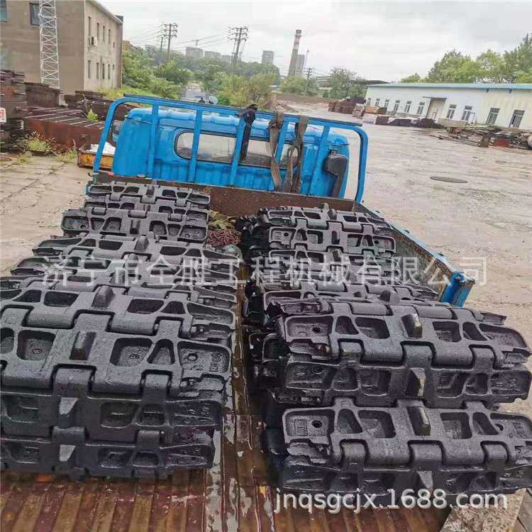 抚挖重工QUY120履带吊履带板 引导轮 驱动齿