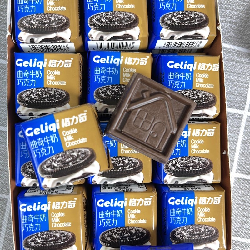格力奇纯可可脂曲奇夹心巧克力白巧克力网红爆款对碰圣诞零食糖果