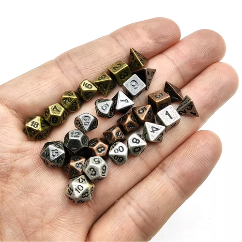 D20骰子迷你金属挂件装饰桌游