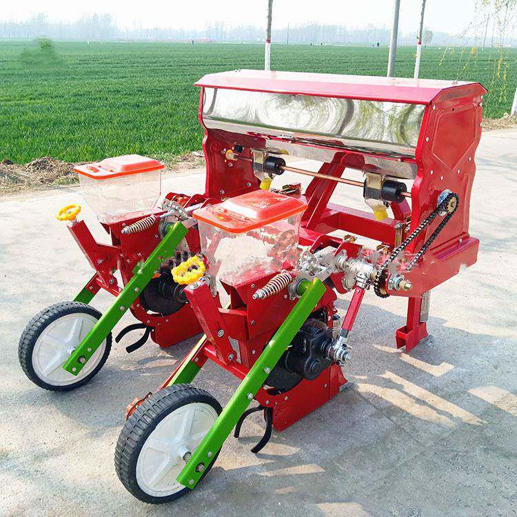 玉米铺膜播种机 膜上种植机 油葵膜上种植机 秋葵铺膜播种机