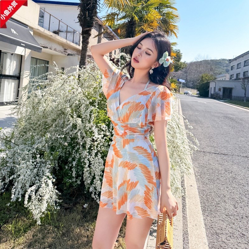 连体裙式绝美游泳衣夏日小清新遮肚显瘦ins钢托聚拢挂脖性感度假