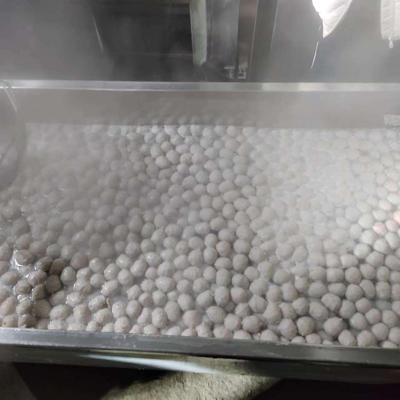 自动肉丸成型机 撒尿牛肉丸子机器 圆子成型设备丸子机现货