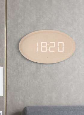 简约北欧挂钟创意仿实木纹路LED家居客厅墙钟插电装饰钟G235